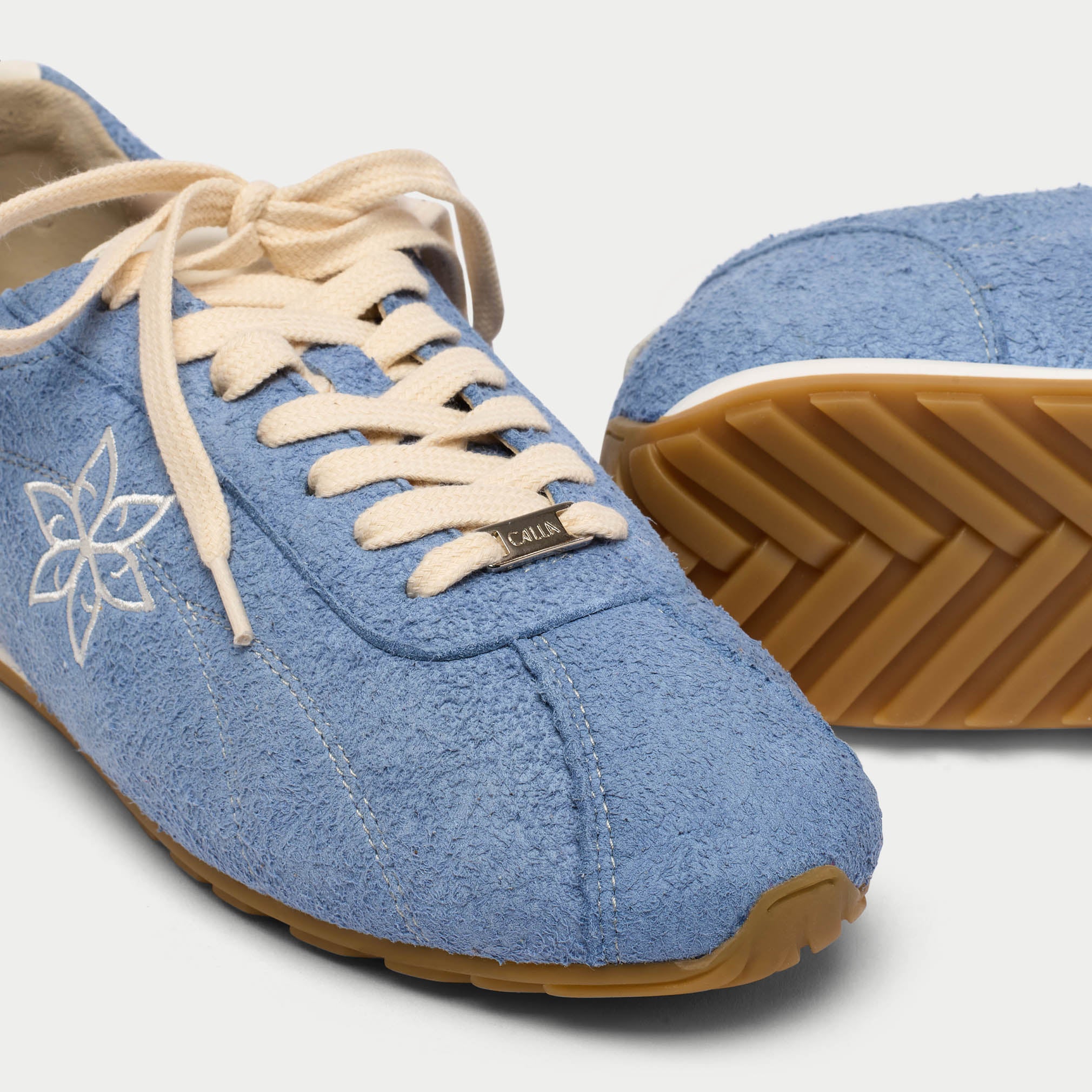 Star - Cherry Suede Wide Fit Sneakers