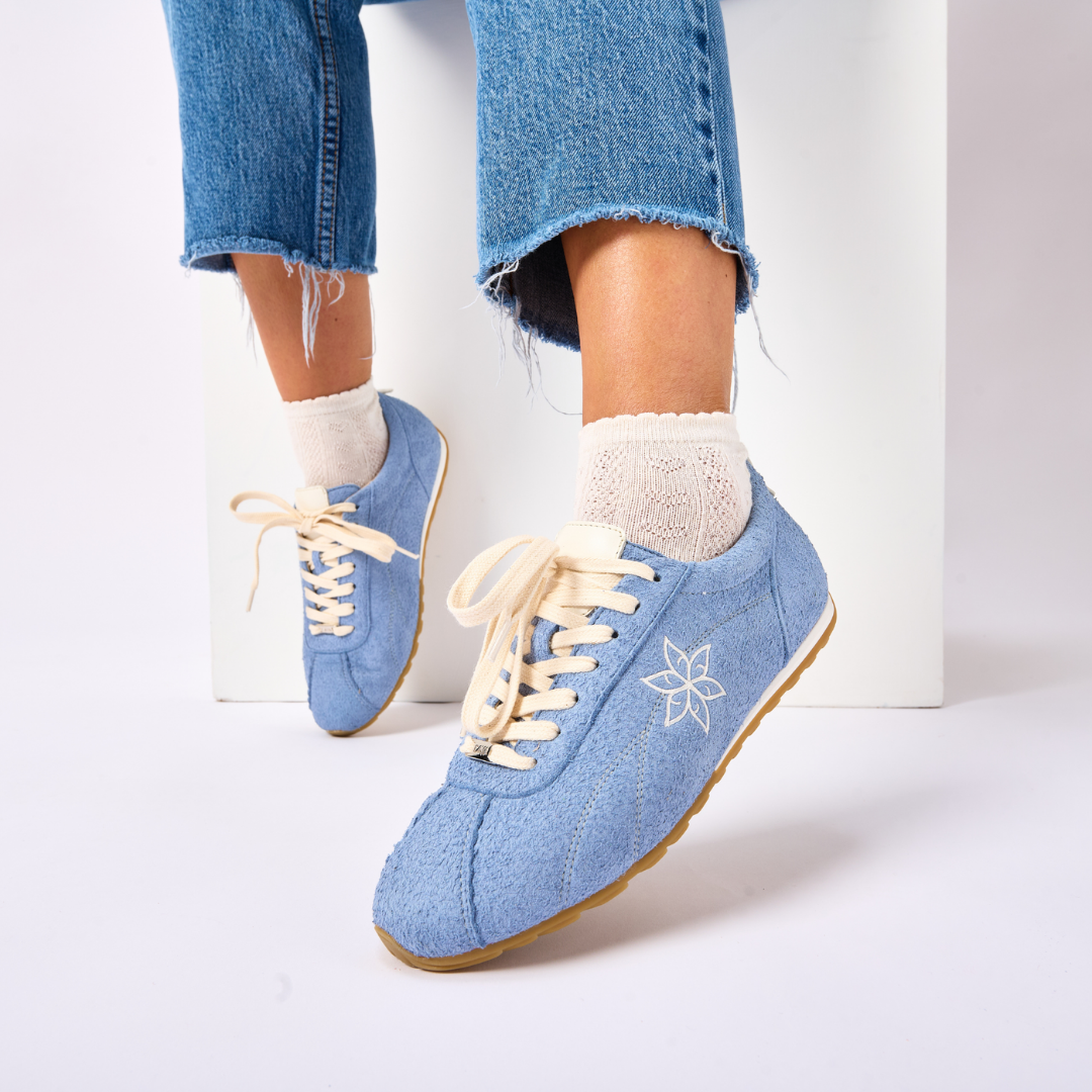 Star - Cherry Suede Wide Fit Sneakers