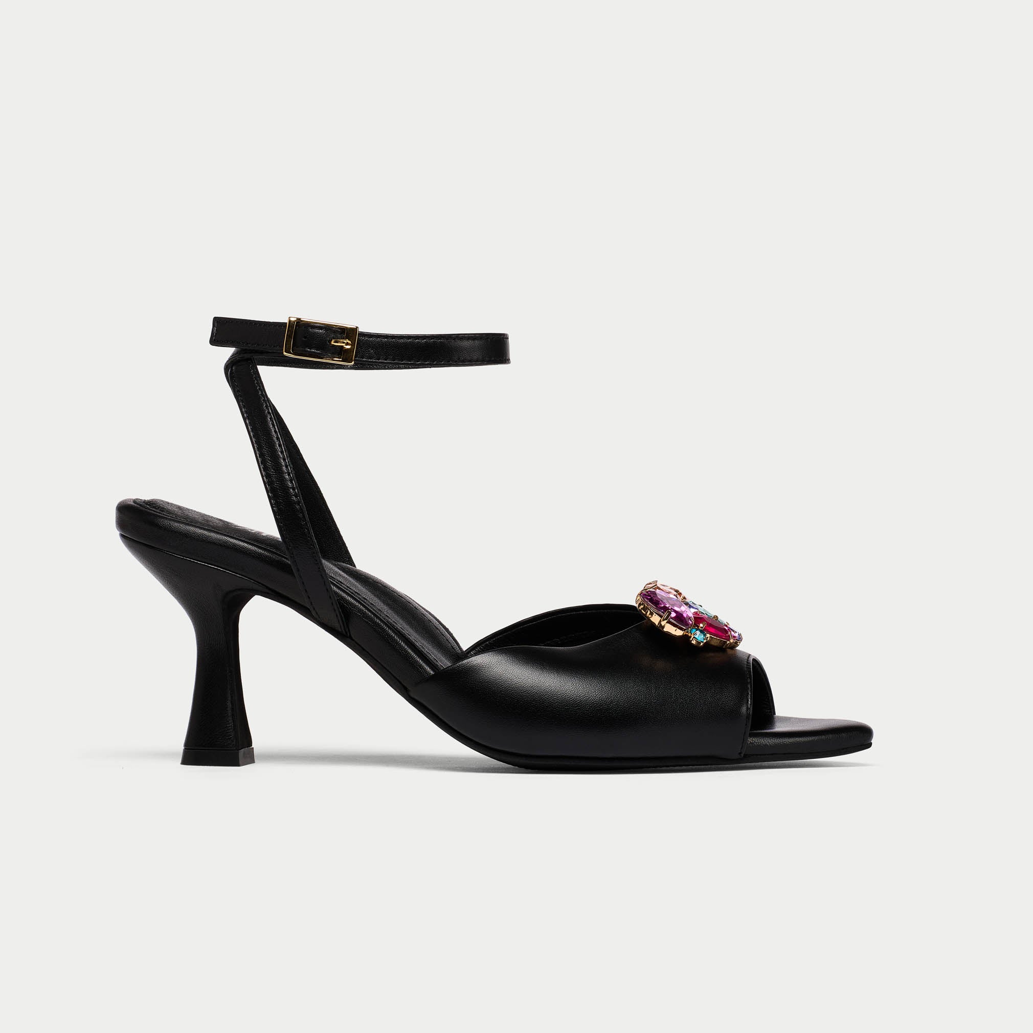 kate heel side view