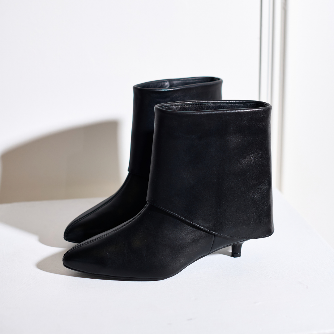 Mischa - Black Leather Boots
