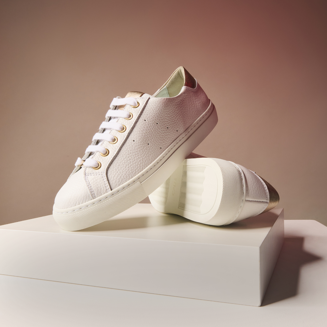 Calla Star trainers with a deep, wide toe box for hammer toes