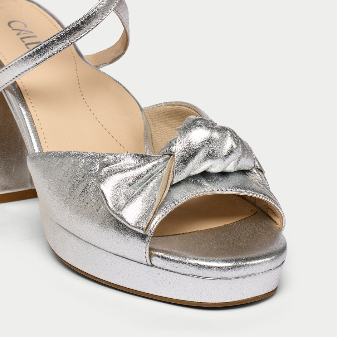 Daisy silver block heel tip view