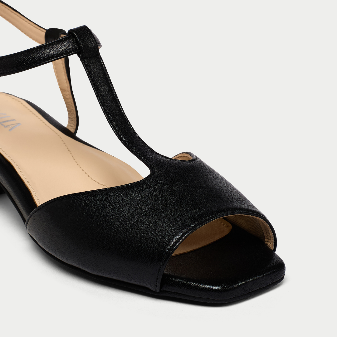 Edith black kitten heel sandal tip view