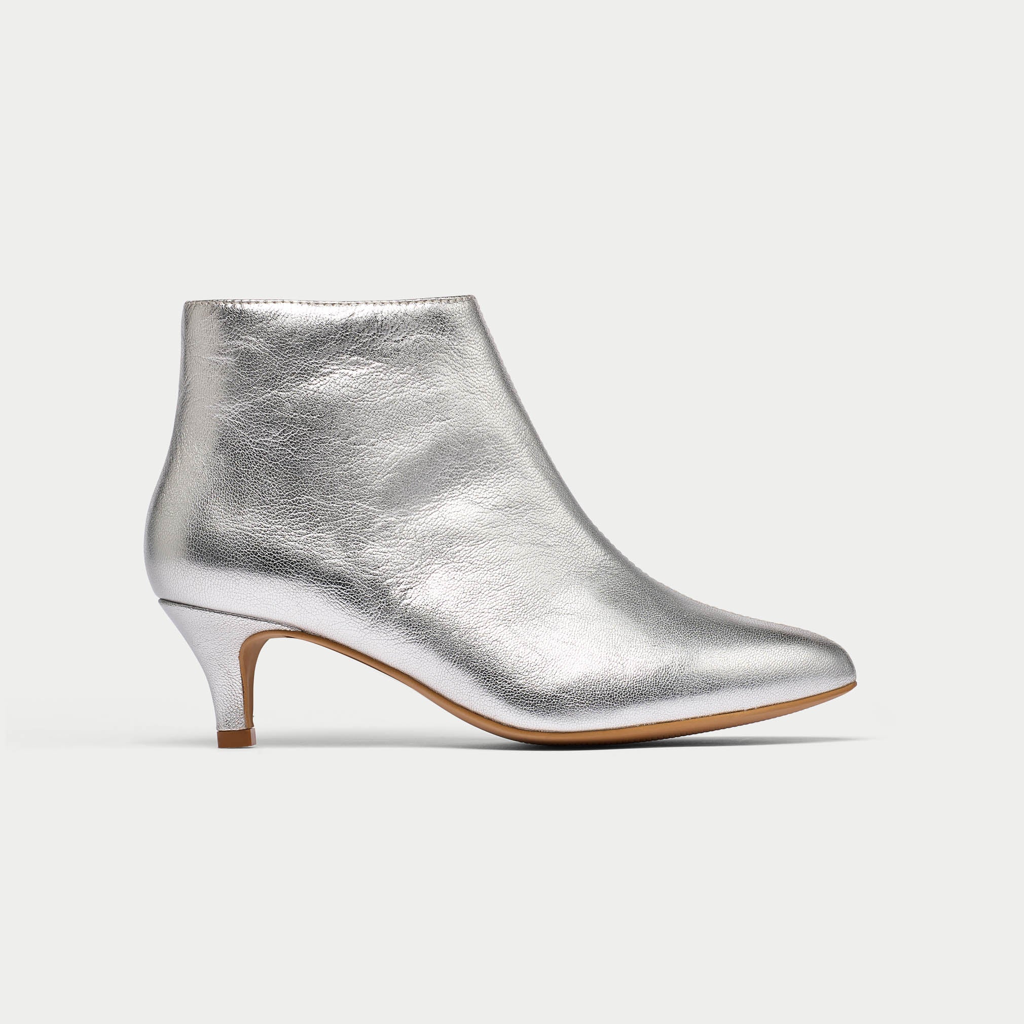 Hazel - Silver Leather