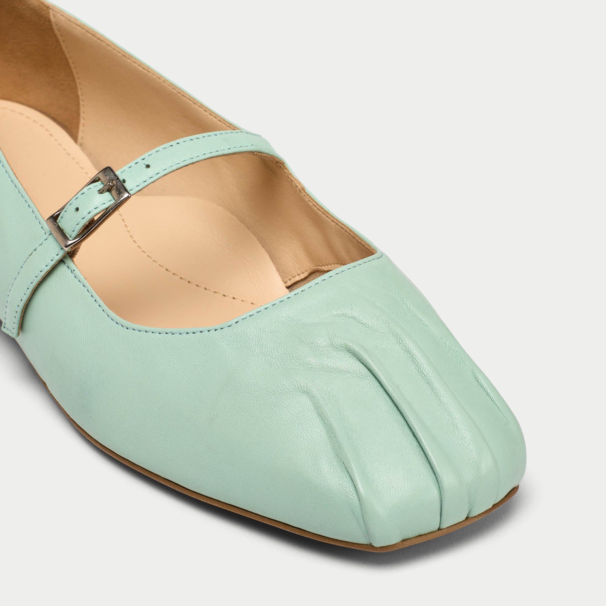 Rosemary mint flat ballerina tip close up