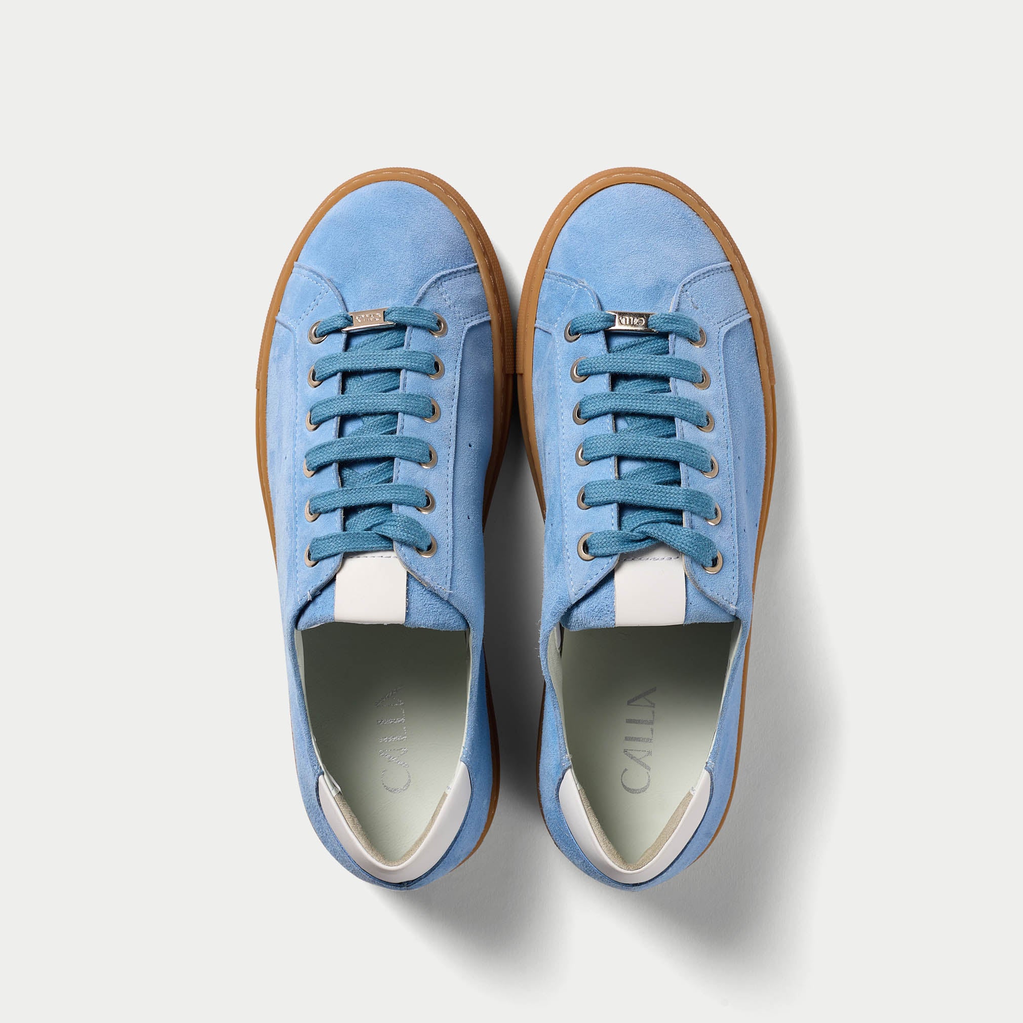 Star - Baby blue suede