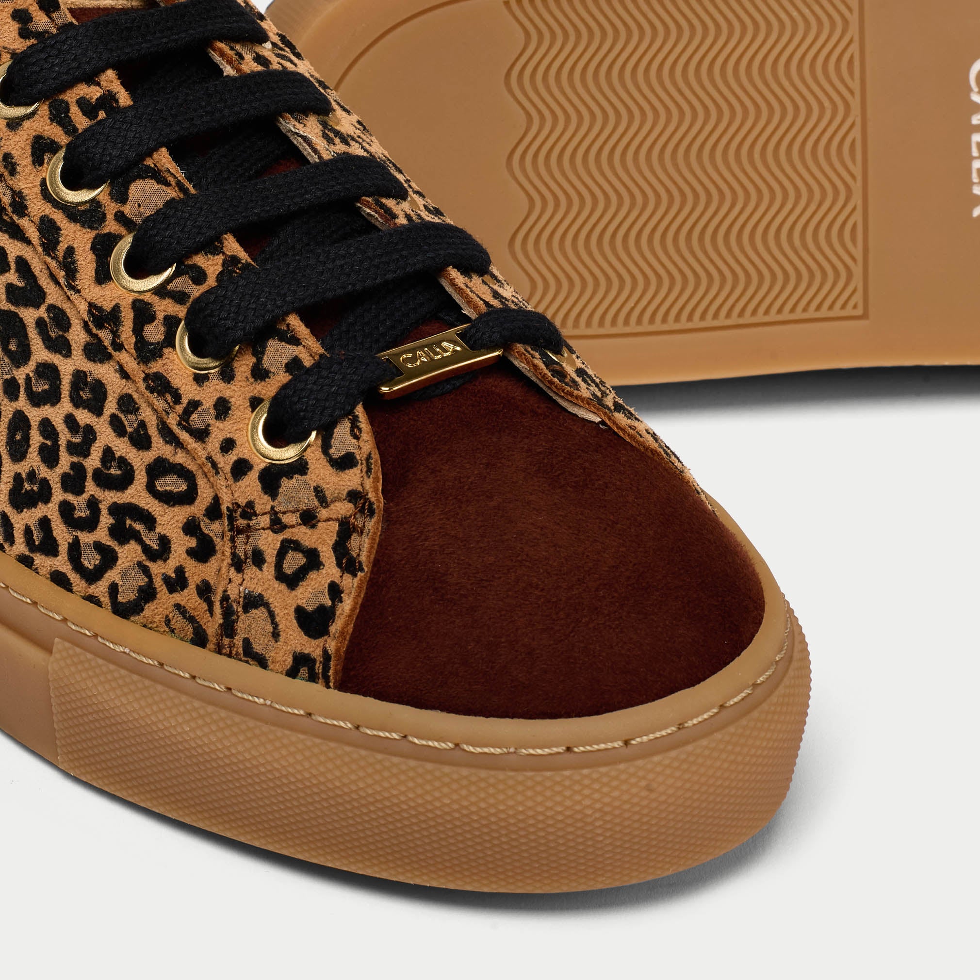 Star - Leopard Suede