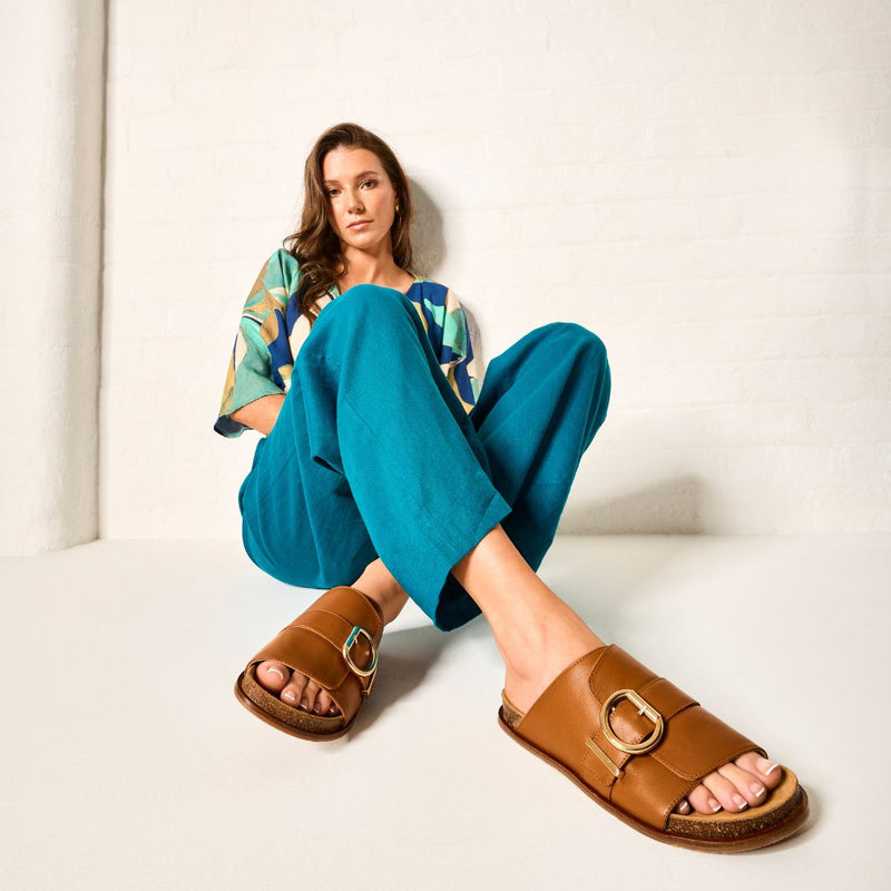 tan sandals for bunions on model