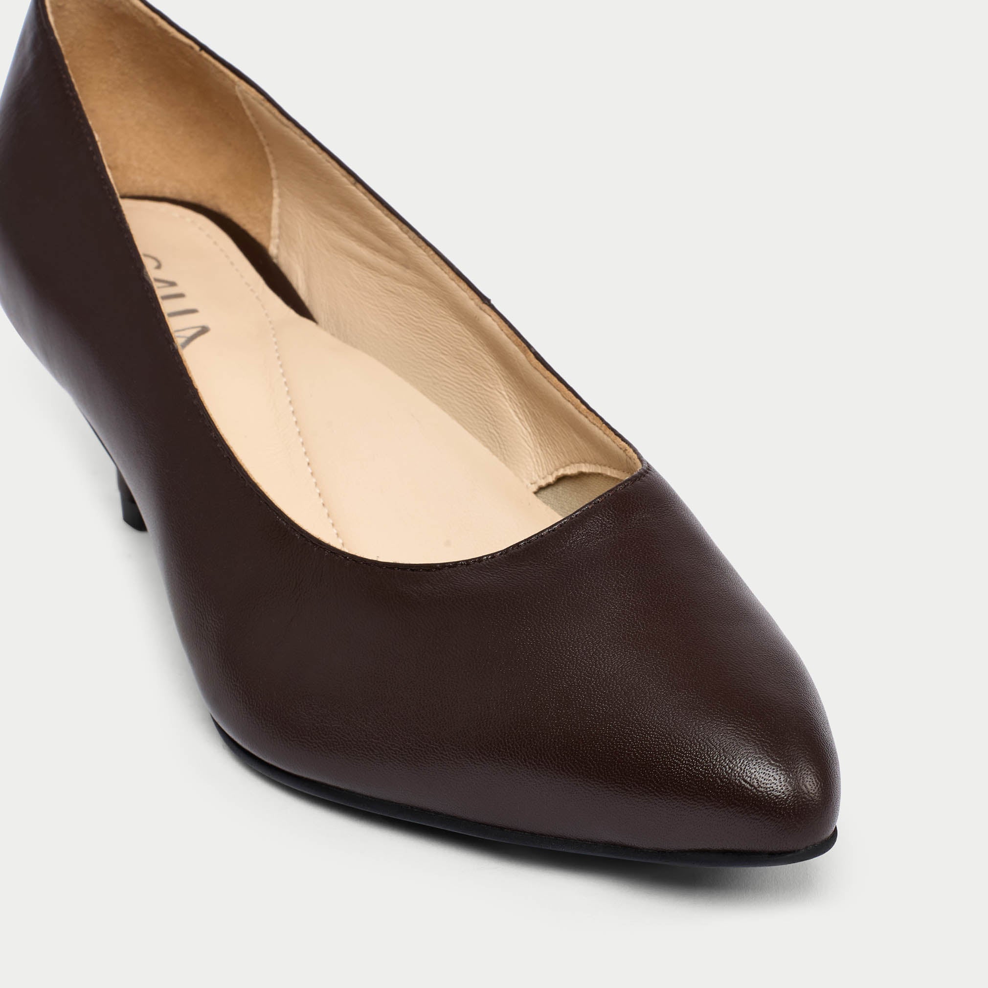 Ava - Coffee Leather Courts