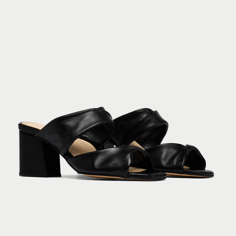 Mia - Black Leather