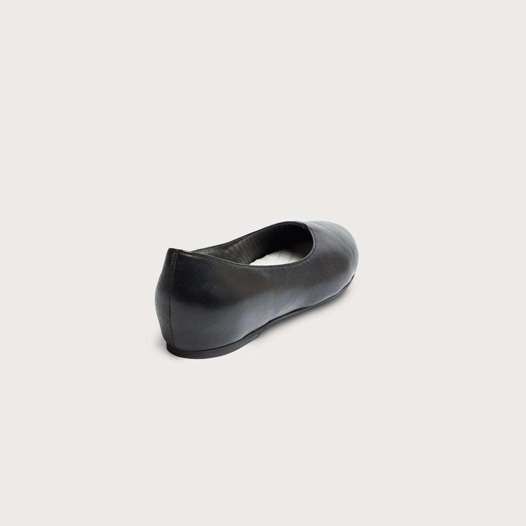 Calla Charlotte Wide Fit Black nappa leather ballet flats for